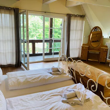 Am Achterwasser Mit Bootssteg * Grussow