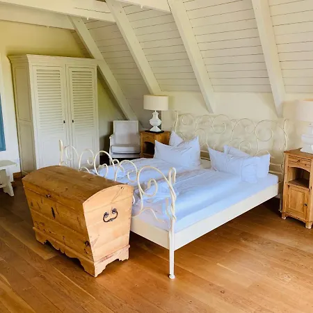 Am Achterwasser Mit Bootssteg Ferienhaus