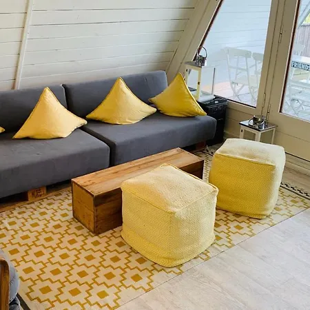 Am Achterwasser Mit Bootssteg