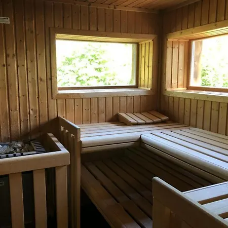 Am Achterwasser Mit Bootssteg * Grussow