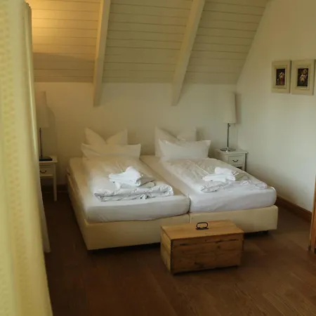 Am Achterwasser Mit Bootssteg Ferienhaus *