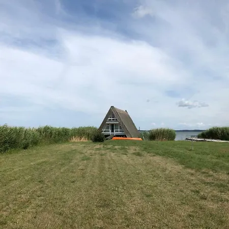 Am Achterwasser Mit Bootssteg Ferienhaus Grussow