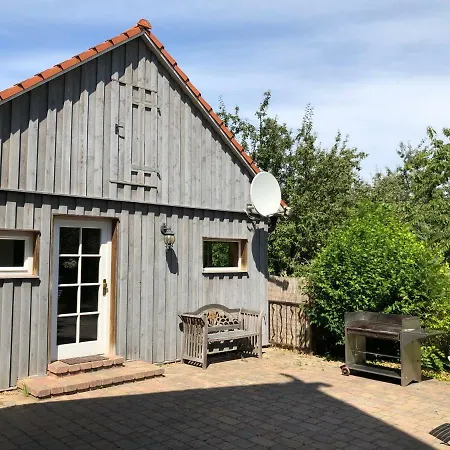 Am Achterwasser Mit Bootssteg Ferienhaus *